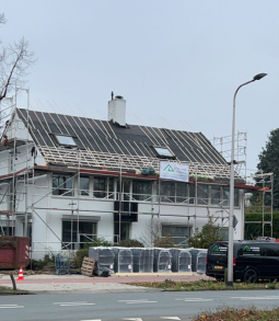 dakrenovatie1 tijdens pannendak vernieuwen of repararen, alles wat u nu moet weten, Altwerken dakwerken